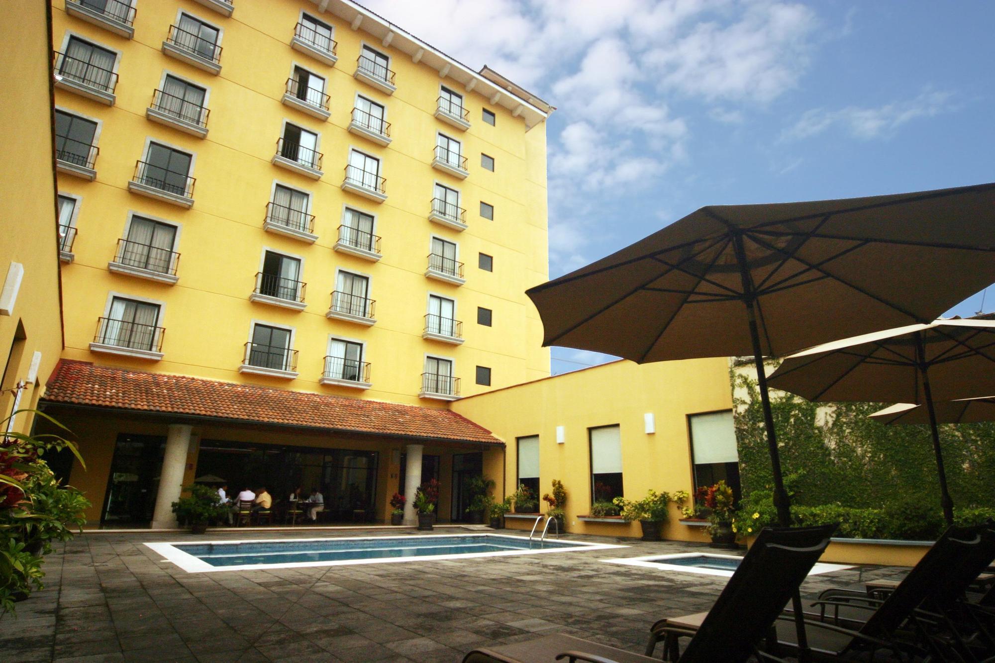 Hb Xalapa Hotel Exterior photo